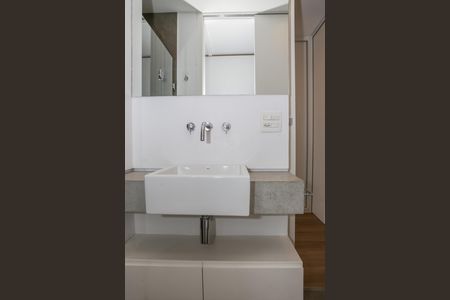 Apartamento para alugar com 140m², 3 quartos e 2 vagas Apartamento para alugar com 140m², 3 quartos e 2 vagasBanheiro da Suíte 2