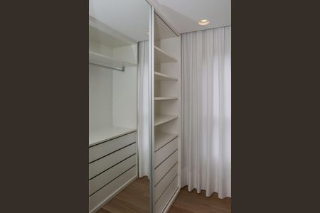 Apartamento para alugar com 140m², 3 quartos e 2 vagas Apartamento para alugar com 140m², 3 quartos e 2 vagasSuíte 1