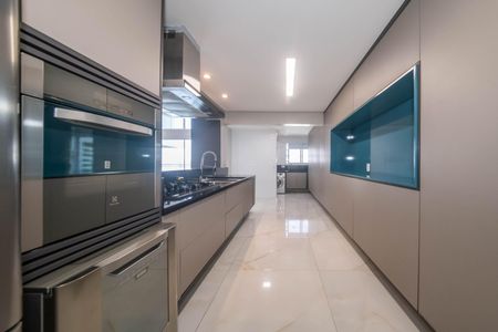 Apartamento para alugar com 197m², 3 quartos e 3 vagasCozinha