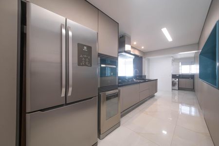 Apartamento para alugar com 197m², 3 quartos e 3 vagasCozinha