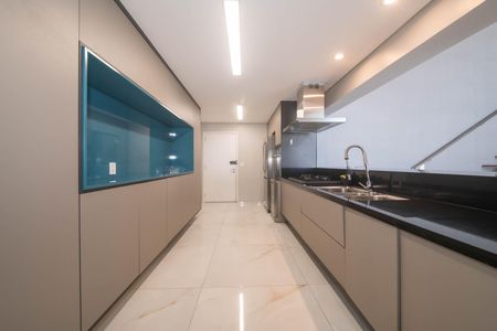 Apartamento para alugar com 197m², 3 quartos e 3 vagasCozinha