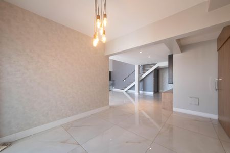 Apartamento para alugar com 197m², 3 quartos e 3 vagasSala