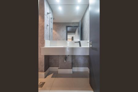 Apartamento para alugar com 197m², 3 quartos e 3 vagasLavabo