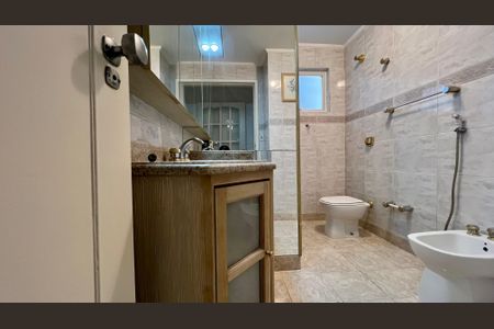 Apartamento para alugar com 115m², 3 quartos e 2 vagasBanheiro