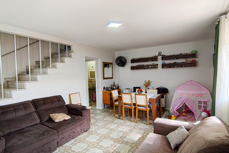 Sala de casa à venda com 3 quartos, 350m² em Taquara, Rio de Janeiro