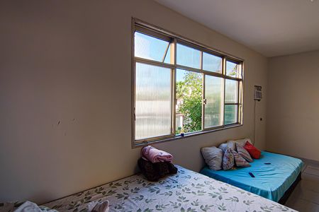 Casa à venda com 350m², 3 quartos e 3 vagas Casa à venda com 350m², 3 quartos e 3 vagasQuarto 2