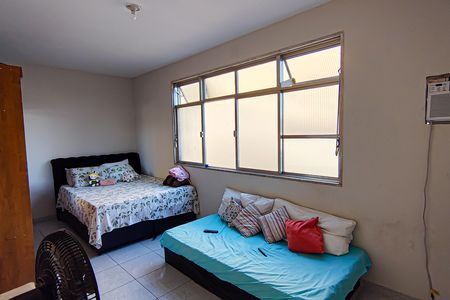 Casa à venda com 350m², 3 quartos e 3 vagas Casa à venda com 350m², 3 quartos e 3 vagasQuarto 2