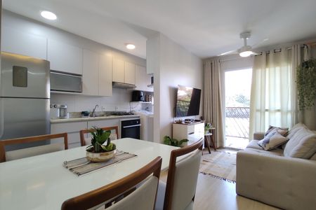 Sala de apartamento à venda com 2 quartos, 54m² em Pechincha, Rio de Janeiro