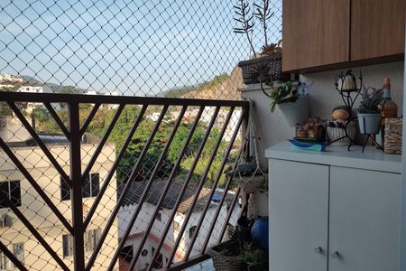 Apartamento à venda com 54m², 2 quartos e 1 vaga Apartamento à venda com 54m², 2 quartos e 1 vagaVaranda