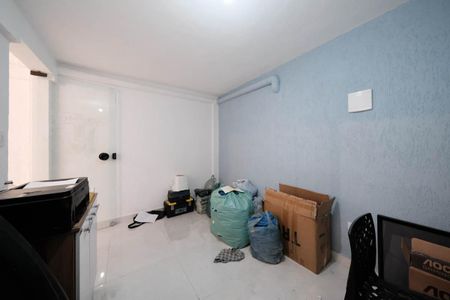 Casa à venda com 105m², 2 quartos e 2 vagasDespensa