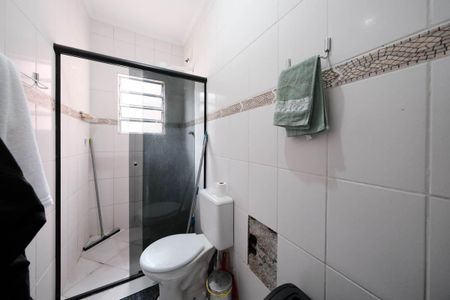 Casa à venda com 105m², 2 quartos e 2 vagasBanheiro da Suíte 2