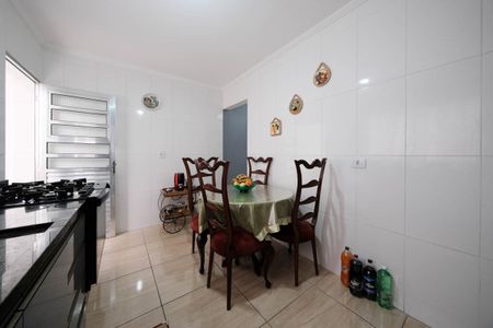 Casa à venda com 105m², 2 quartos e 2 vagasCozinha