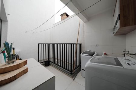 Casa à venda com 105m², 2 quartos e 2 vagasÁrea de Serviço