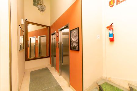 Apartamento à venda com 74m², 2 quartos e sem vagaÁrea comum