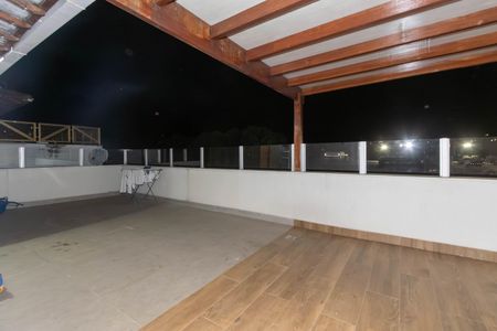 Apartamento à venda com 180m², 3 quartos e 1 vaga Apartamento à venda com 180m², 3 quartos e 1 vagaCobertura