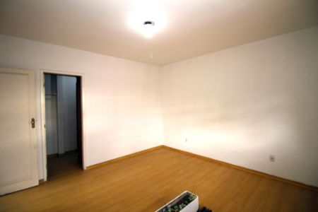 Casa para alugar com 200m², 5 quartos e 6 vagasSuíte