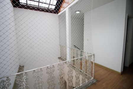 Casa para alugar com 200m², 5 quartos e 6 vagasHall da escada