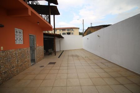 Casa para alugar com 200m², 5 quartos e 6 vagasQuintal fundos