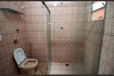 Casa para alugar com 200m², 4 quartos e 5 vagasBanheiro da Suíte 2