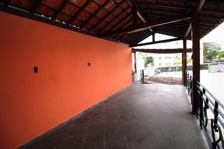 Casa para alugar com 200m², 4 quartos e 5 vagasVaranda 2º piso