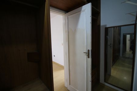 Casa para alugar com 200m², 4 quartos e 5 vagasCloset