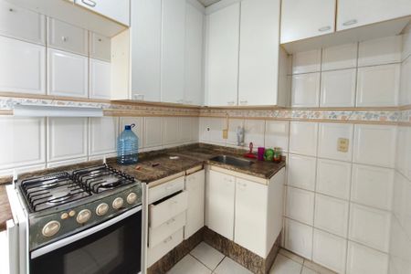 Apartamento à venda com 57m², 2 quartos e 1 vagaCozinha