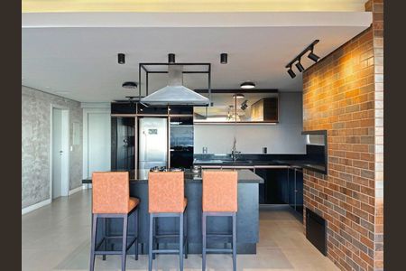 Apartamento à venda com 122m², 2 quartos e 2 vagasCozinha