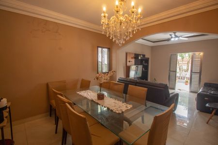 Casa à venda com 150m², 3 quartos e 1 vagaSala de Jantar