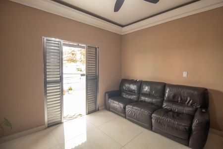 Casa à venda com 150m², 3 quartos e 1 vagaSala