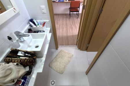 Apartamento para alugar com 100m², 3 quartos e 2 vagasBanheiro Social