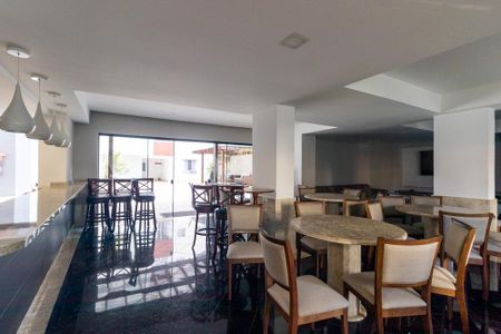 Apartamento para alugar com 220m², 4 quartos e 2 vagasÁrea comum - Salão de festas