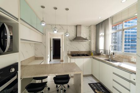 Apartamento para alugar com 220m², 4 quartos e 2 vagasCozinha