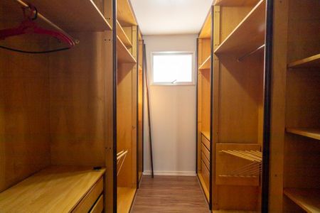 Apartamento para alugar com 220m², 4 quartos e 2 vagasCloset da suíte 3