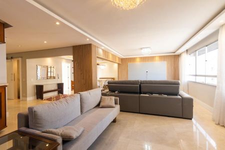 Apartamento para alugar com 220m², 4 quartos e 2 vagasSala de TV