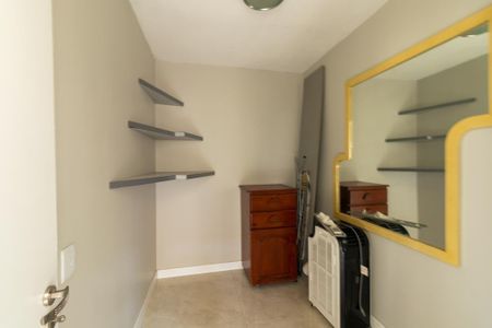 Apartamento para alugar com 220m², 4 quartos e 2 vagasQuarto de Serviço