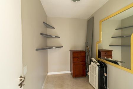 Apartamento para alugar com 220m², 4 quartos e 2 vagasQuarto de Serviço