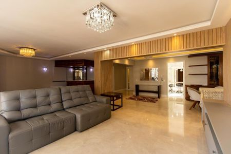 Apartamento para alugar com 220m², 4 quartos e 2 vagasSala de TV