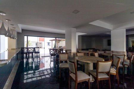 Apartamento para alugar com 220m², 4 quartos e 2 vagasÁrea comum - Salão de festas