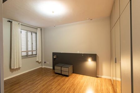 Apartamento para alugar com 220m², 4 quartos e 2 vagasSuíte 1