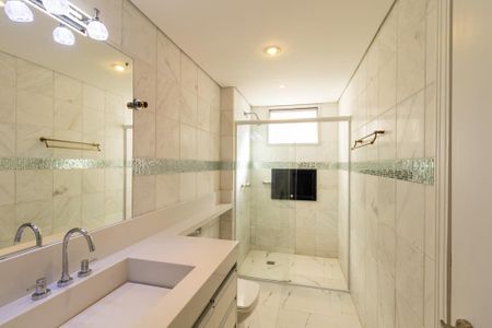 Apartamento para alugar com 220m², 4 quartos e 2 vagasBanheiro da Suíte 2