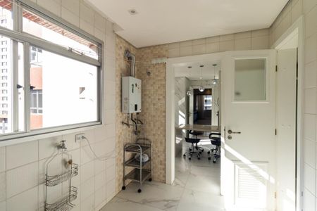 Apartamento para alugar com 220m², 4 quartos e 2 vagasÁrea de Serviço