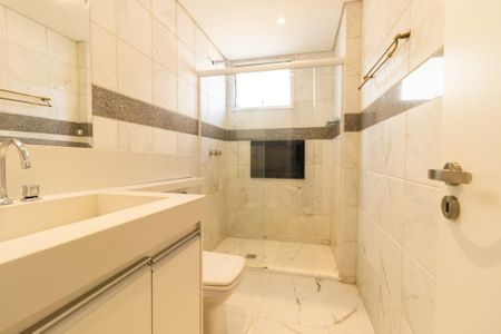 Apartamento para alugar com 220m², 4 quartos e 2 vagasBanheiro da Suíte 1