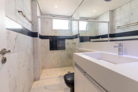 Apartamento para alugar com 220m², 4 quartos e 2 vagasBanheiro Social