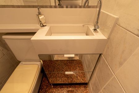 Apartamento para alugar com 220m², 4 quartos e 2 vagasLavabo