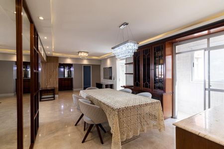 Apartamento para alugar com 220m², 4 quartos e 2 vagasSala de Jantar