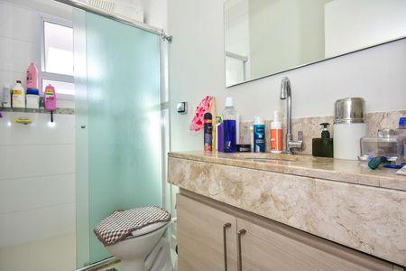 Casa à venda com 110m², 2 quartos e 2 vagasBanheiro