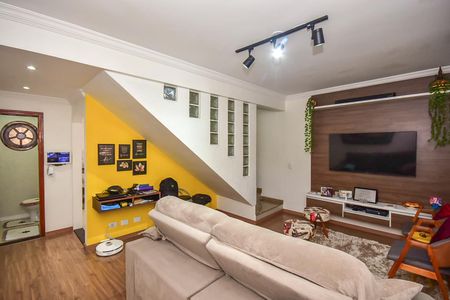 Casa à venda com 110m², 2 quartos e 2 vagasSala