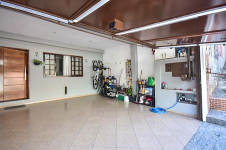 Casa à venda com 110m², 2 quartos e 2 vagasGaragem