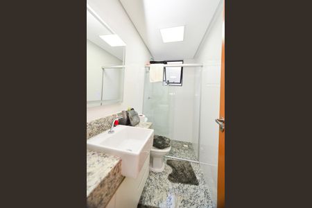 Apartamento à venda com 87m², 2 quartos e 1 vaga Apartamento à venda com 87m², 2 quartos e 1 vagaBanheiro Social