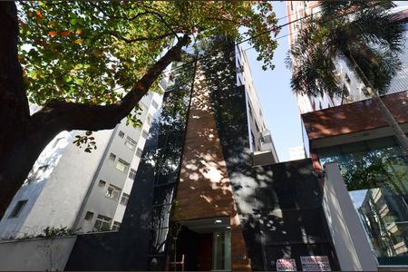 Apartamento à venda com 87m², 2 quartos e 1 vaga Apartamento à venda com 87m², 2 quartos e 1 vagaFachada